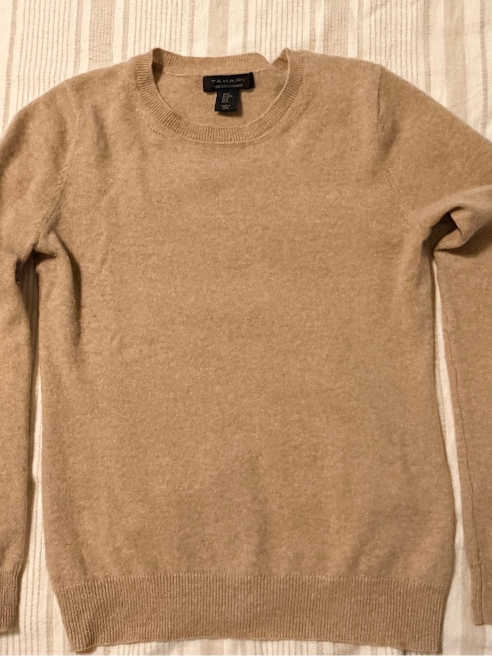 Tahari 100% Cashmere Sweater Size M Camel Tan Crewneck